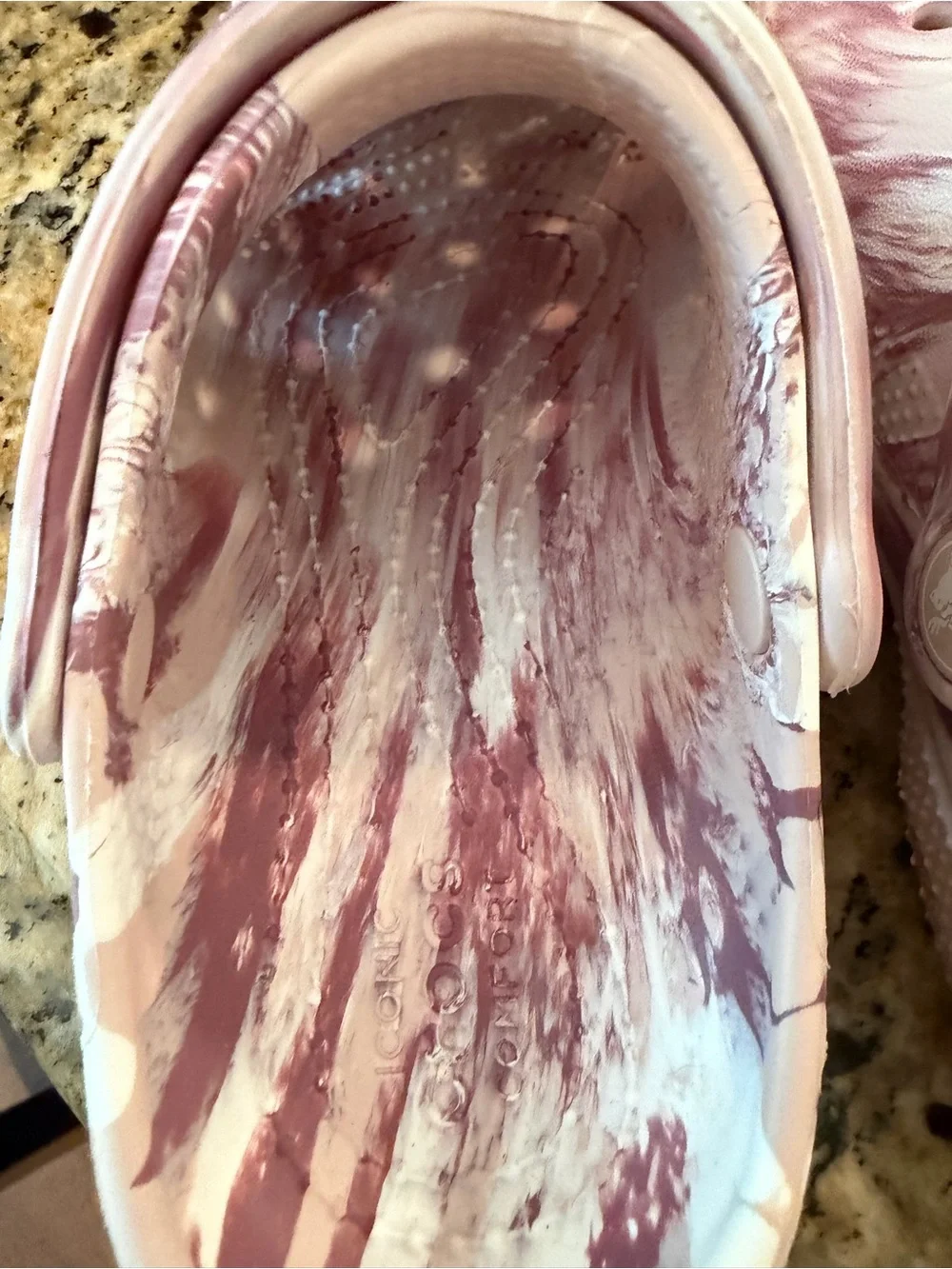Brand New crocs Size 11 Little Girls Marbled Pink & White Clog Slip-Ons